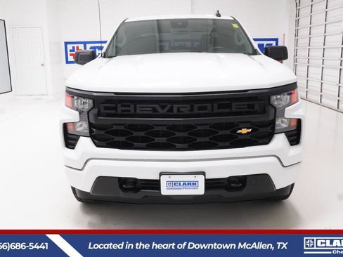 Used 2026 Chevrolet Silverado 1500 Custom RWD image 2