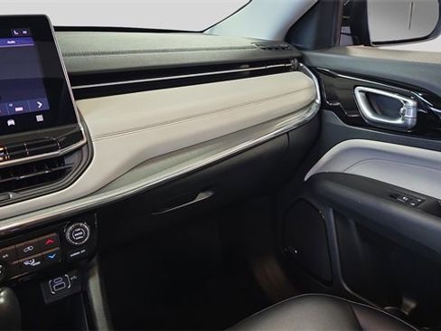 Used 2022 Jeep Compass Limited w/ Sun and Sound Group image 21