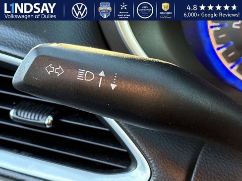 Used 2018 Chrysler Pacifica Touring-L Plus w/ Advanced Safetytec Group image 27