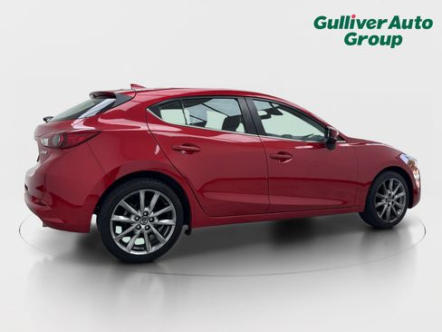 Used 2018 MAZDA MAZDA3 Touring FWD image 9