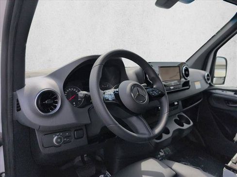 New 2026 Mercedes-Benz Sprinter 2500 image 3