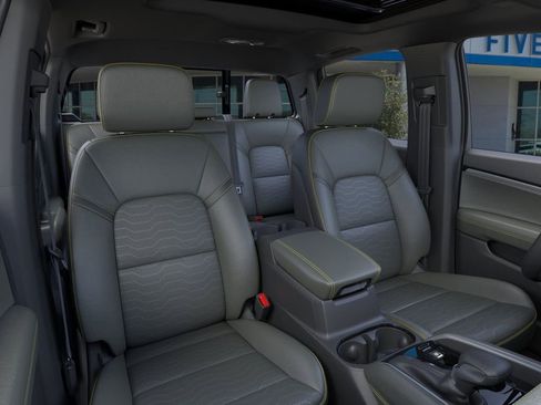 New 2026 Chevrolet Colorado ZR2 w/ Technology Package image 16