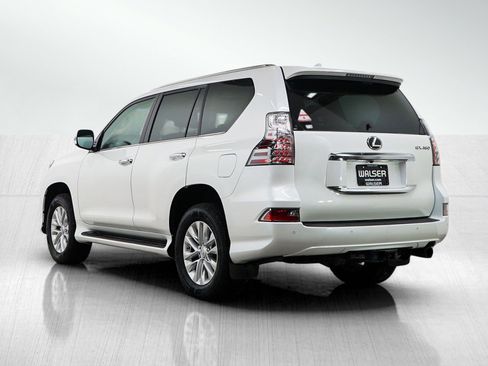 Used 2022 Lexus GX 460 Premium w/ Premium Package AWD/4WD image 4