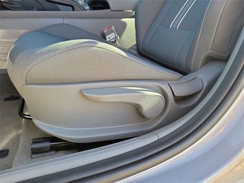 New 2025 Hyundai Elantra Sport image 15