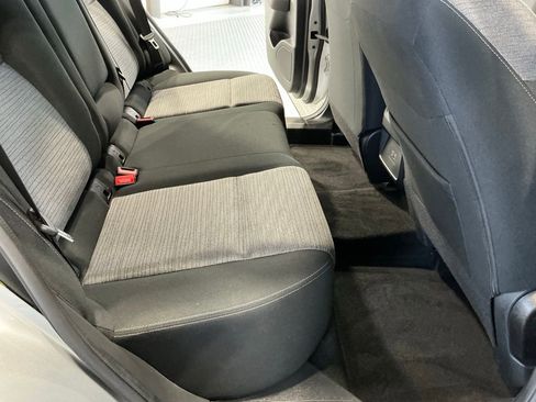 Used 2023 Nissan Rogue SV image 18