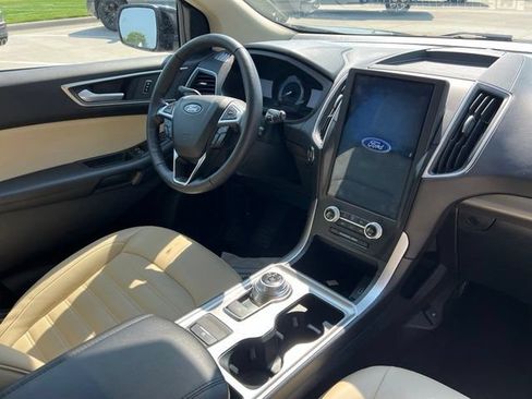 Used 2024 Ford Edge SEL w/ Cargo Accessory Package AWD/4WD image 10