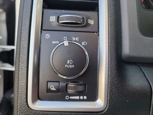 Certified 2015 RAM 2500 Big Horn image 24