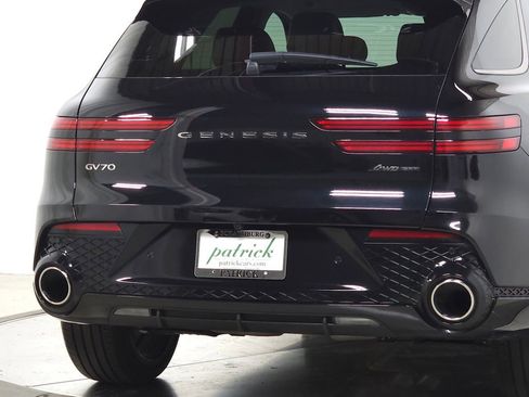 Used 2025 Genesis GV70 3.5T Sport w/ Sport Advanced Package AWD/4WD image 12
