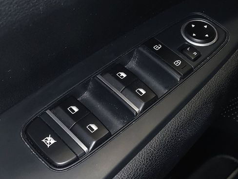 Used 2019 Kia Forte LXS FWD image 27