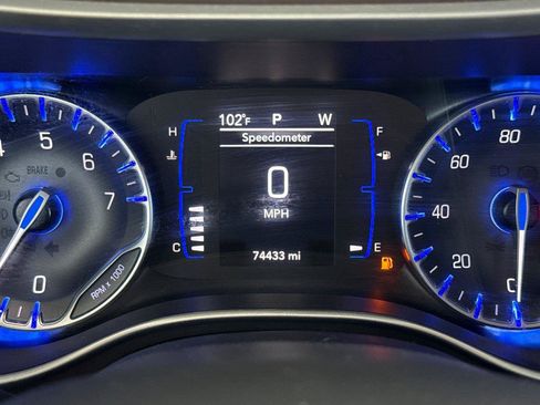 Certified 2022 Chrysler Voyager LX FWD image 26