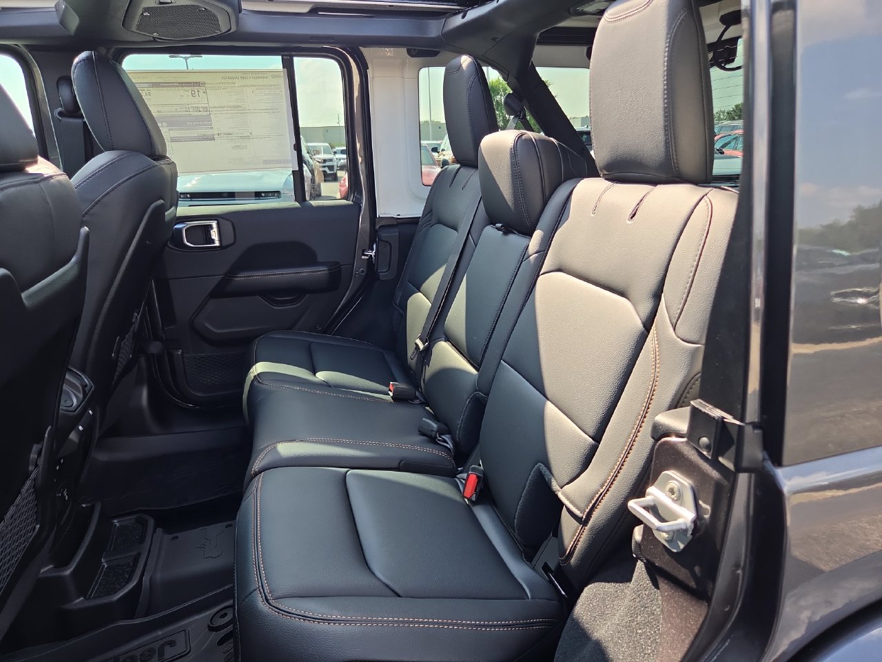 New 2027 Jeep Wrangler Unlimited Sahara AWD/4WD image 18
