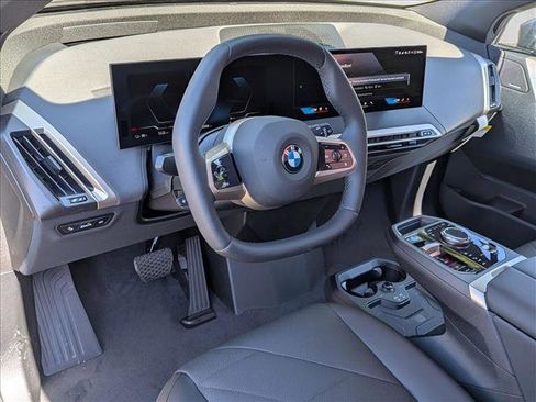 New 2026 BMW iX xDrive60 image 3