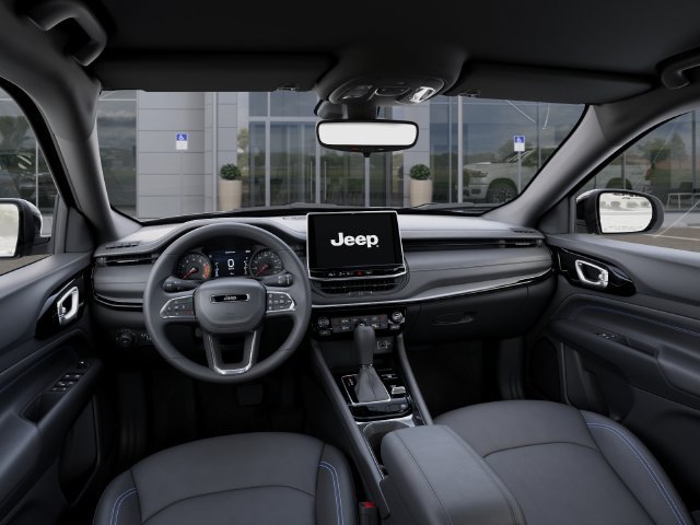 Used 2026 Jeep Compass Limited AWD/4WD image 14