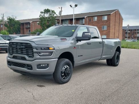 New 2026 RAM 3500 Big Horn AWD/4WD image 2