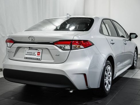 Used 2025 Toyota Corolla LE image 4