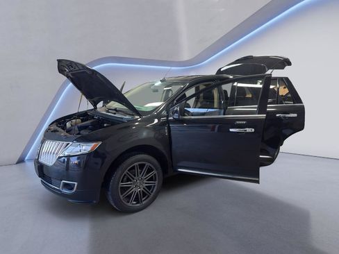 Used 2013 Lincoln MKX AWD image 11