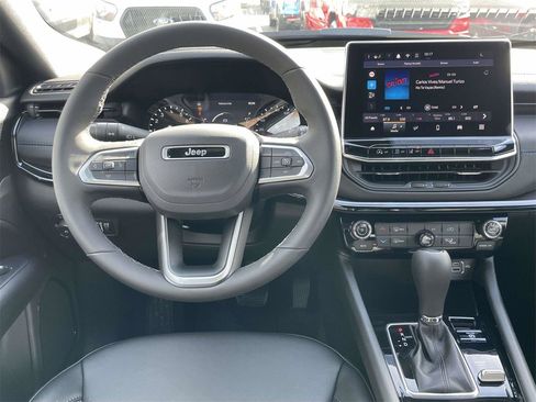 New 2026 Jeep Compass Latitude image 11
