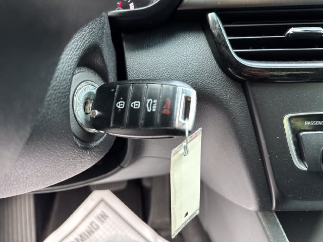 Used 2017 Kia Optima LX FWD image 30