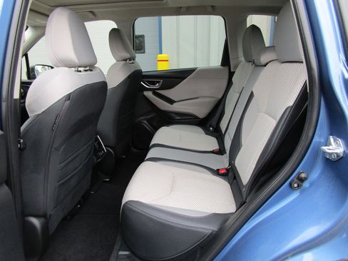 Used 2023 Subaru Forester Premium AWD/4WD image 13