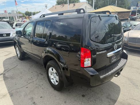 Used 2012 Nissan Pathfinder S AWD/4WD image 4
