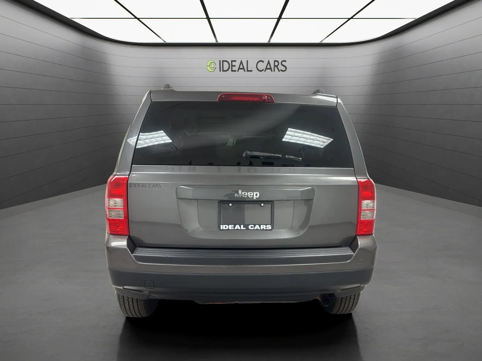 Used 2015 Jeep Patriot Sport w/ Power Value Group FWD image 6