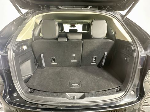 Used 2025 MAZDA CX-90 3.3 Turbo w/ Preferred Package AWD/4WD image 31