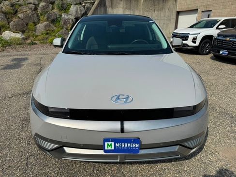 Used 2023 Hyundai Ioniq 5 Limited AWD/4WD image 10