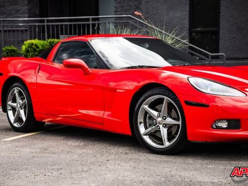 Used 2013 Chevrolet Corvette Coupe w/ 3LT Preferred Equipment Group RWD image 37