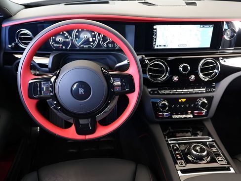 Certified 2024 Rolls-Royce Ghost AWD/4WD image 17