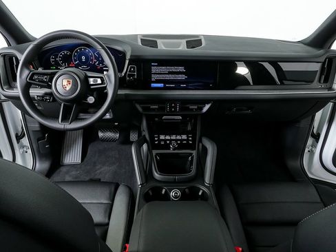 New 2026 Porsche Cayenne AWD image 19