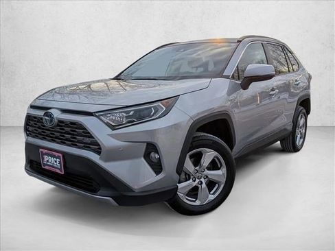 Used 2021 Toyota RAV4 Limited image 1