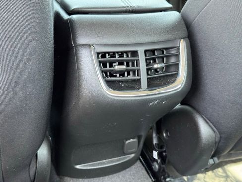 Used 2024 Chevrolet Malibu LT FWD image 37