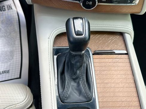 Used 2019 Volvo XC90 T6 Inscription w/ Protection Package Premier image 18