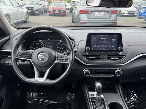Used 2022 Nissan Altima 2.5 SR AWD/4WD image 29