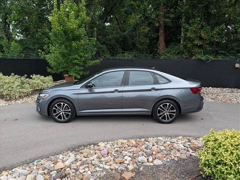 Certified 2023 Volkswagen Jetta Sport FWD image 2