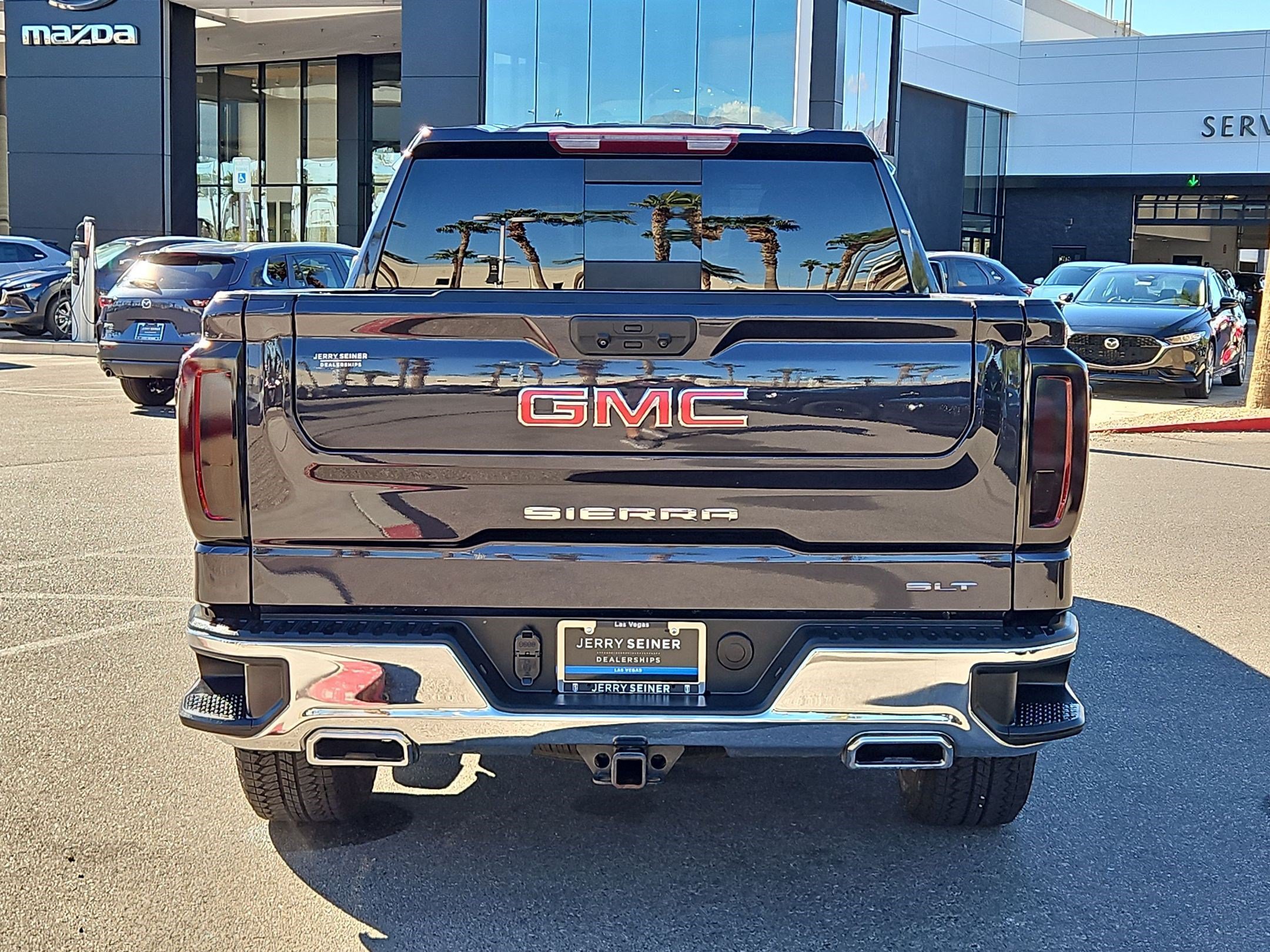 Certified 2023 GMC Sierra 1500 SLT w/ SLT Premium Package AWD/4WD image 4
