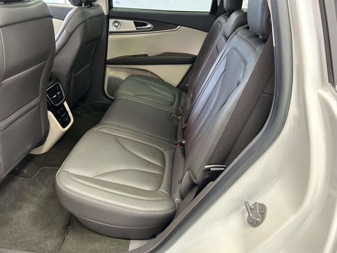 Used 2020 Lincoln Nautilus Reserve w/ Equipment Group 202A AWD/4WD image 15
