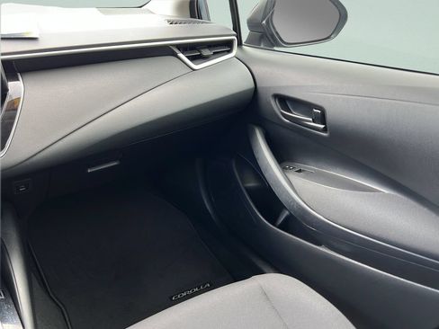 Used 2024 Toyota Corolla LE FWD image 12