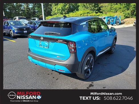 Used 2025 Nissan Kicks SR w/ SR Premium Package AWD/4WD image 4
