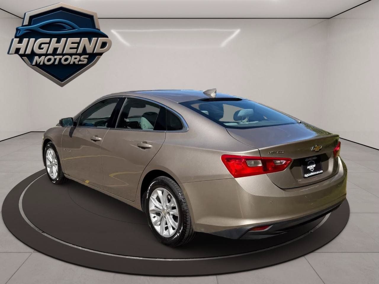 Used 2025 Chevrolet Malibu LT FWD image 3