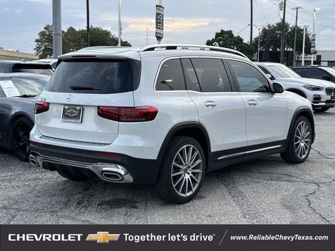 Used 2022 Mercedes-Benz GLB 250 image 6