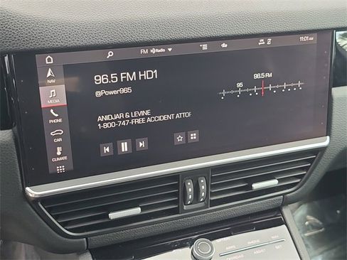 Used 2021 Porsche Cayenne image 27