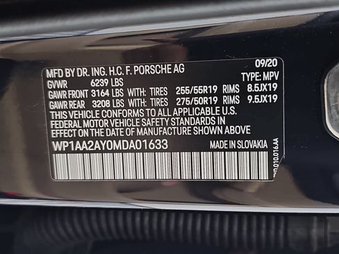 Used 2021 Porsche Cayenne AWD/4WD image 33