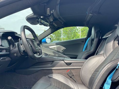 Used 2024 Chevrolet Corvette Stingray Premium Cpe w/ Z51 Performance Package image 9