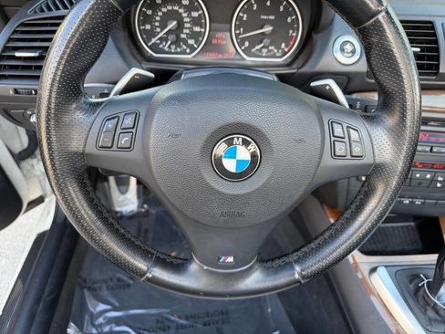 Used 2012 BMW 135i Convertible image 27