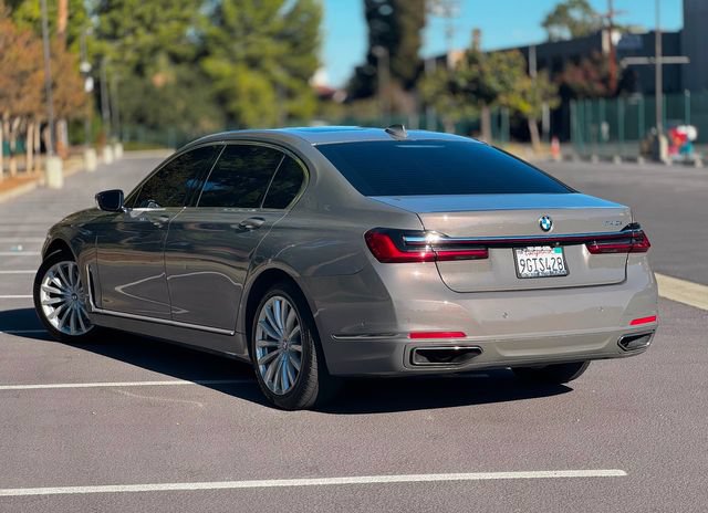 Used 2020 BMW 740i RWD image 12