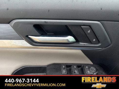 Used 2025 GMC Terrain Elevation image 11