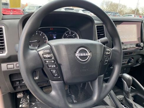Certified 2024 Nissan Frontier SV image 12