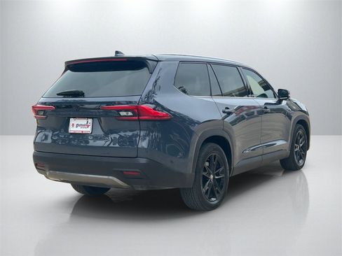 Used 2024 Toyota Grand Highlander Limited image 5