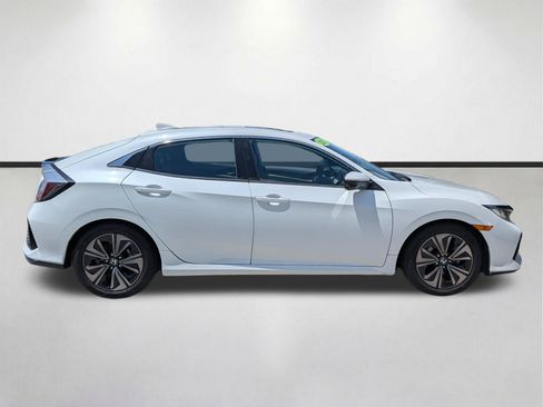 Used 2017 Honda Civic EX image 3